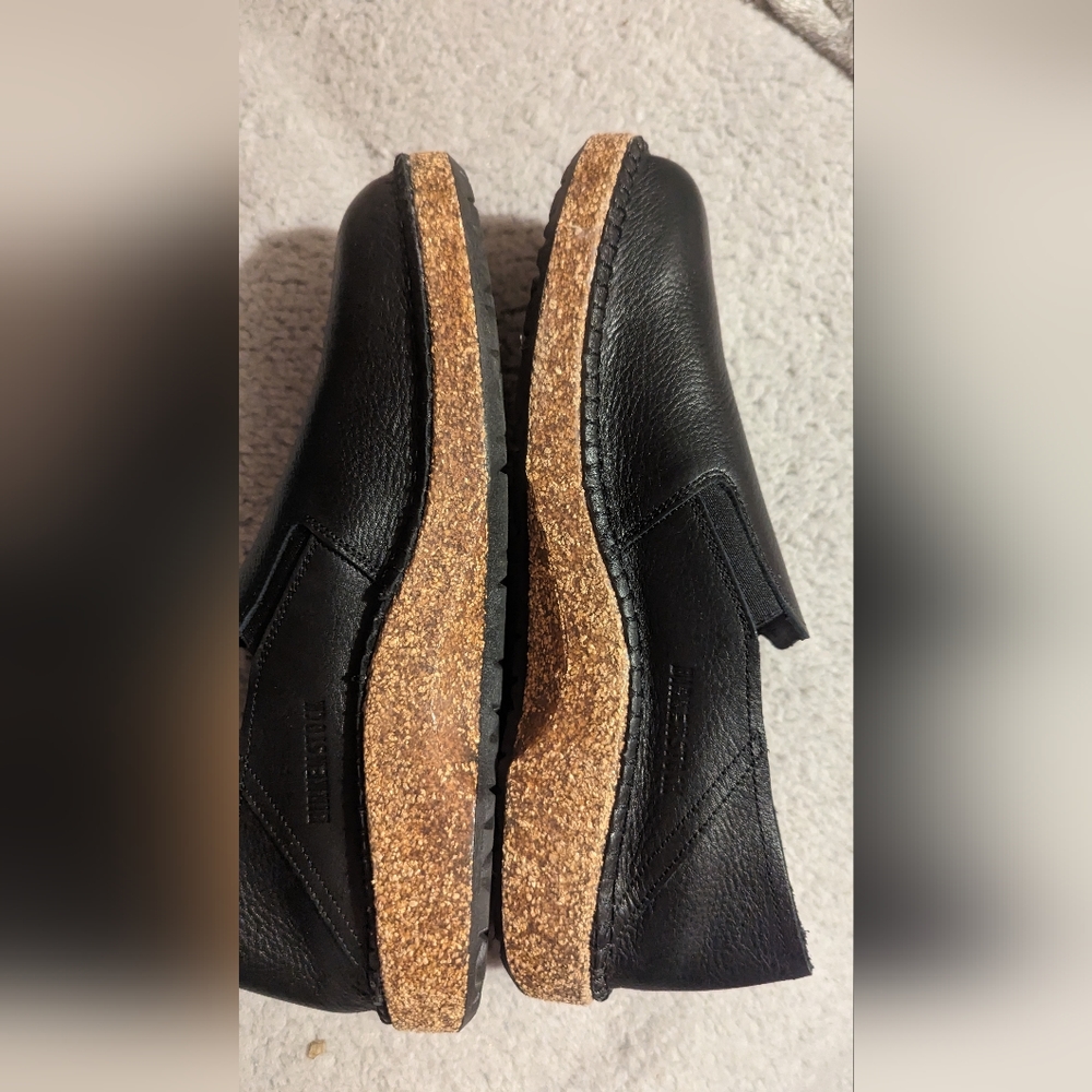 LIKE NEW Birkenstock Callan Vintage Wood Black Leather Shoe